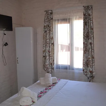 Nezis'in Konagi 酒店 *