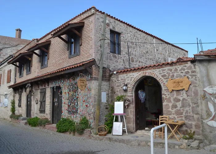 Neziş'in Konağı Otel *