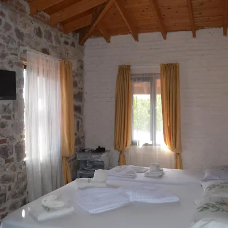 Nezis'in Konagi فندق