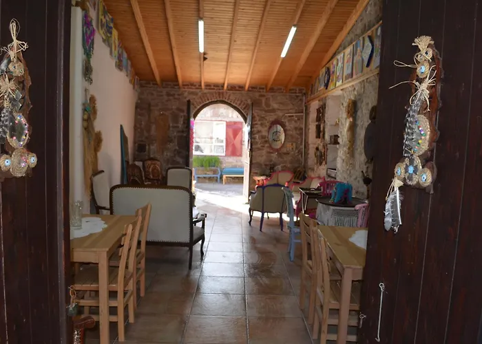 Nezis'in Konagi فندق Ayvalı